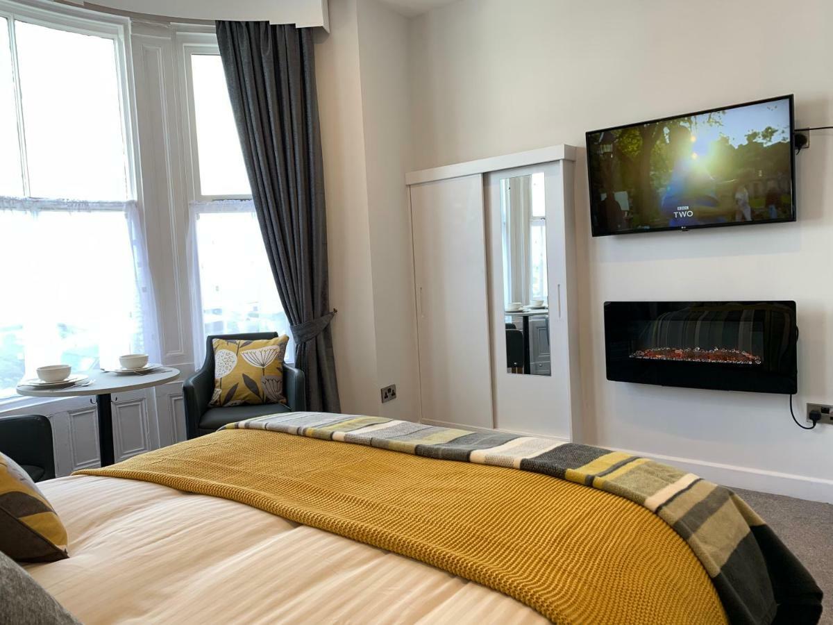 The Marlborough Sea View Holiday Apartments Scarborough Extérieur photo
